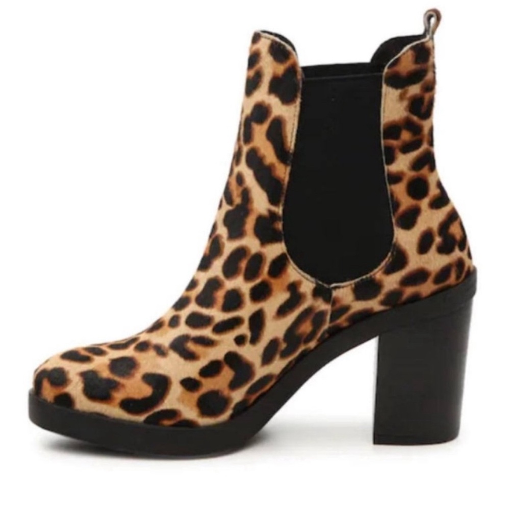 🤎 Crown Vintage Leopard Print booties, Size 8 🖤Barely Worn - Like New 🐆